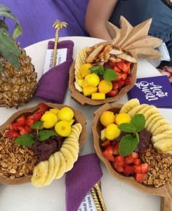 Plant Based Vegan Acai Bowl Bali – Smoothie Bowl Ubud Plant based vegan acai bowl Bali, smoothie bowl with tropical fruits and granola from Acai Queen Bar Ubud.