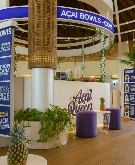 Fresh organic acai bowls and plant-based menu at Acai Queen Bali healthy restaurant